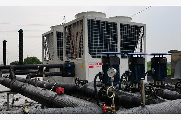 中央空調水機和氟機哪個好